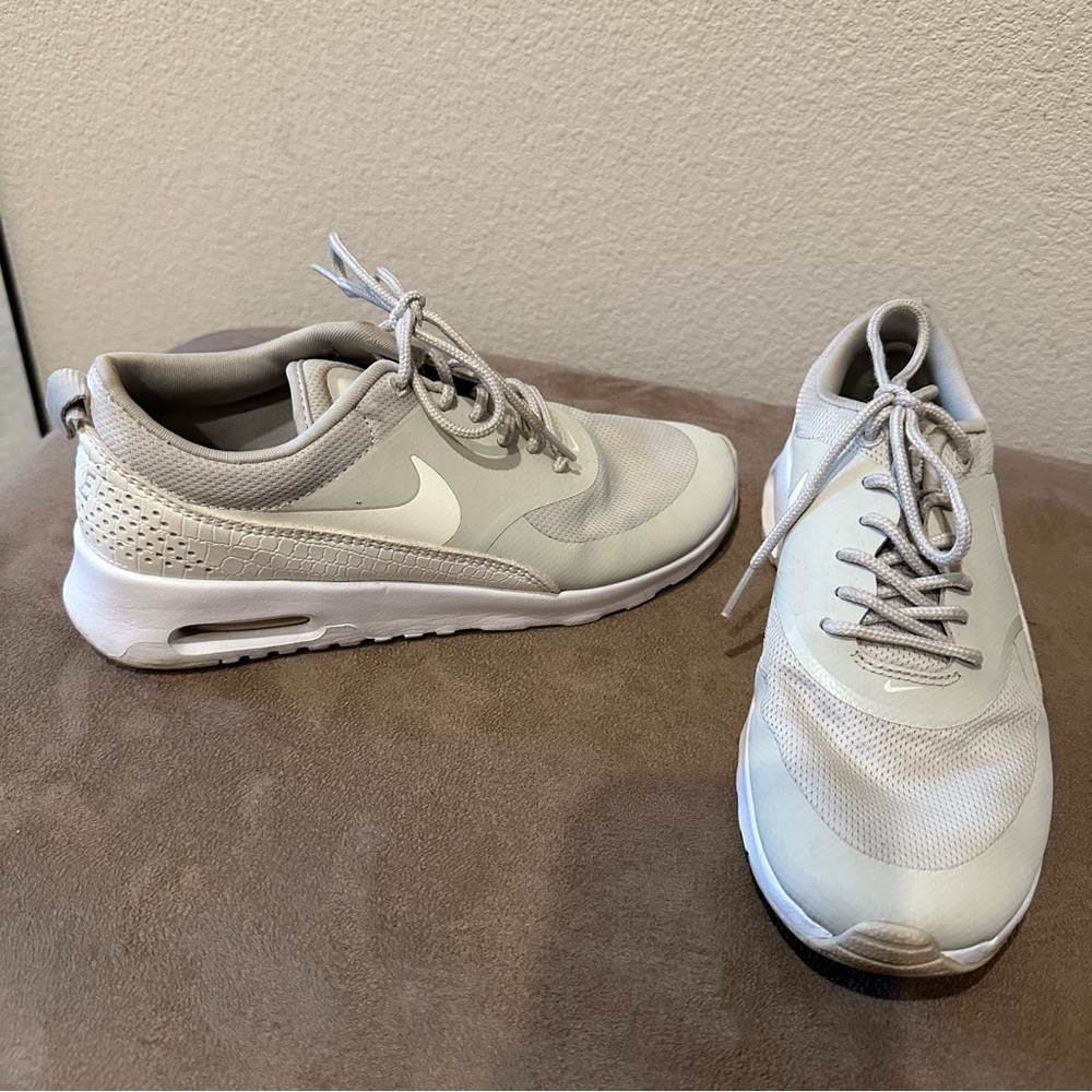Nike air max thea fashion sneakers